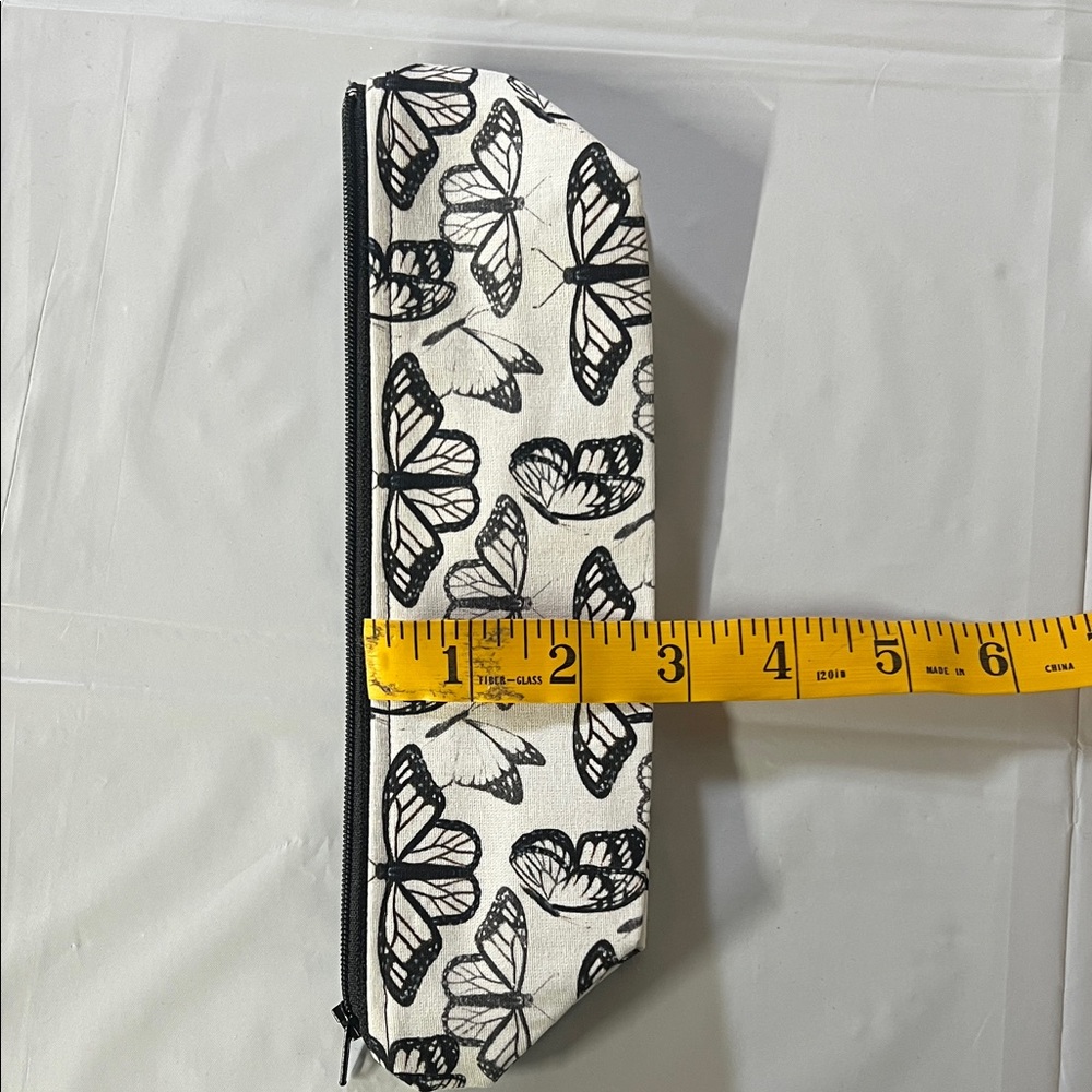 Butterfly Print Pouch Set - Picture 10 of 11
